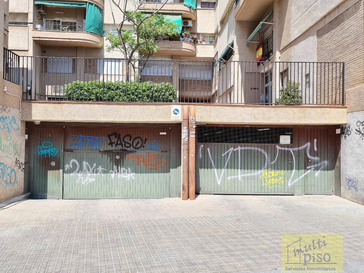 Vista exterior de Garatge en venda en L'Hospitalet de Llobregat