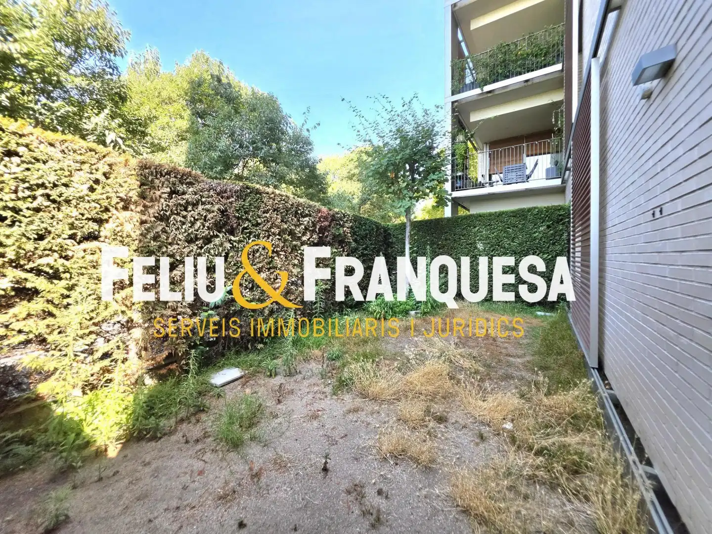 Vista exterior de Piso en venta en Sant Cugat del Vallès con Calefacción, Jardín privado y Terraza