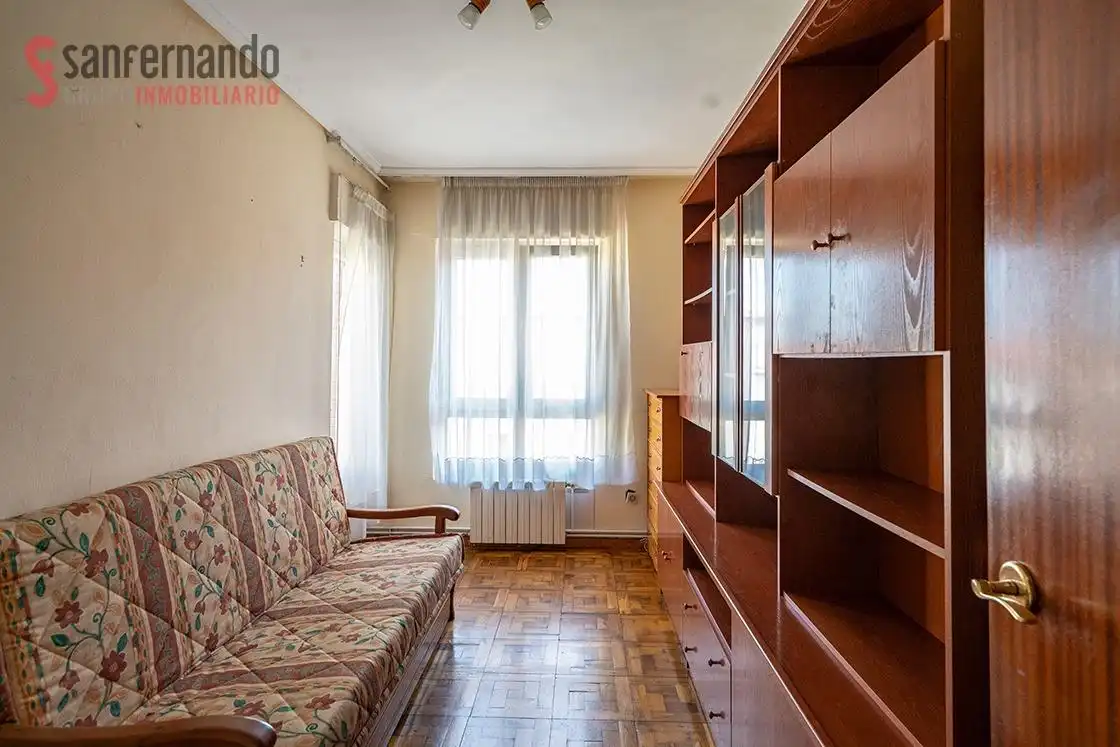 Piso con ascensor en venta en Calle Calle Agustín Riancho, imagen 10