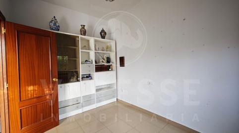 Foto 5 de Casa adosada en venda a Avenida Sierra Nevada, Loreto, Espartinas