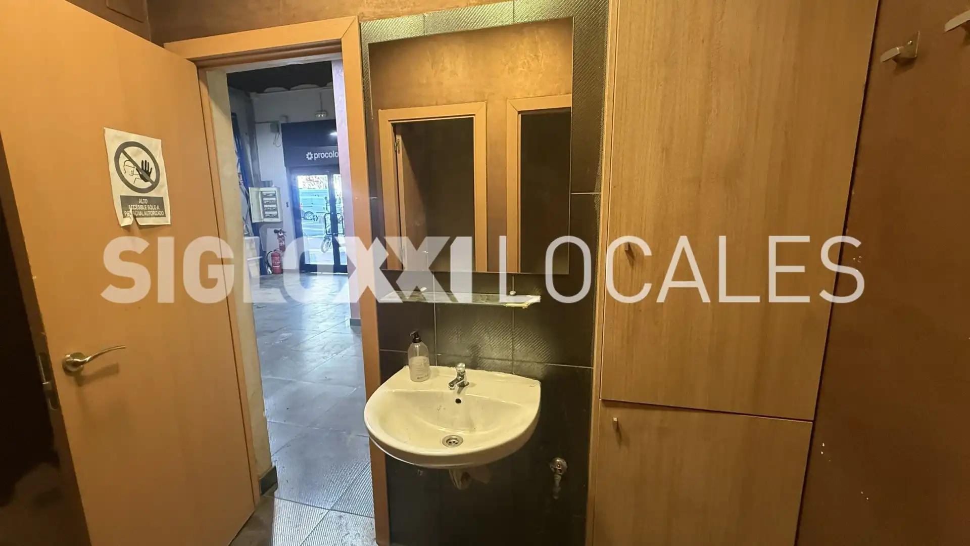 Business premises to rent in SANT ANTONI MARIA CLARET, imagen 12