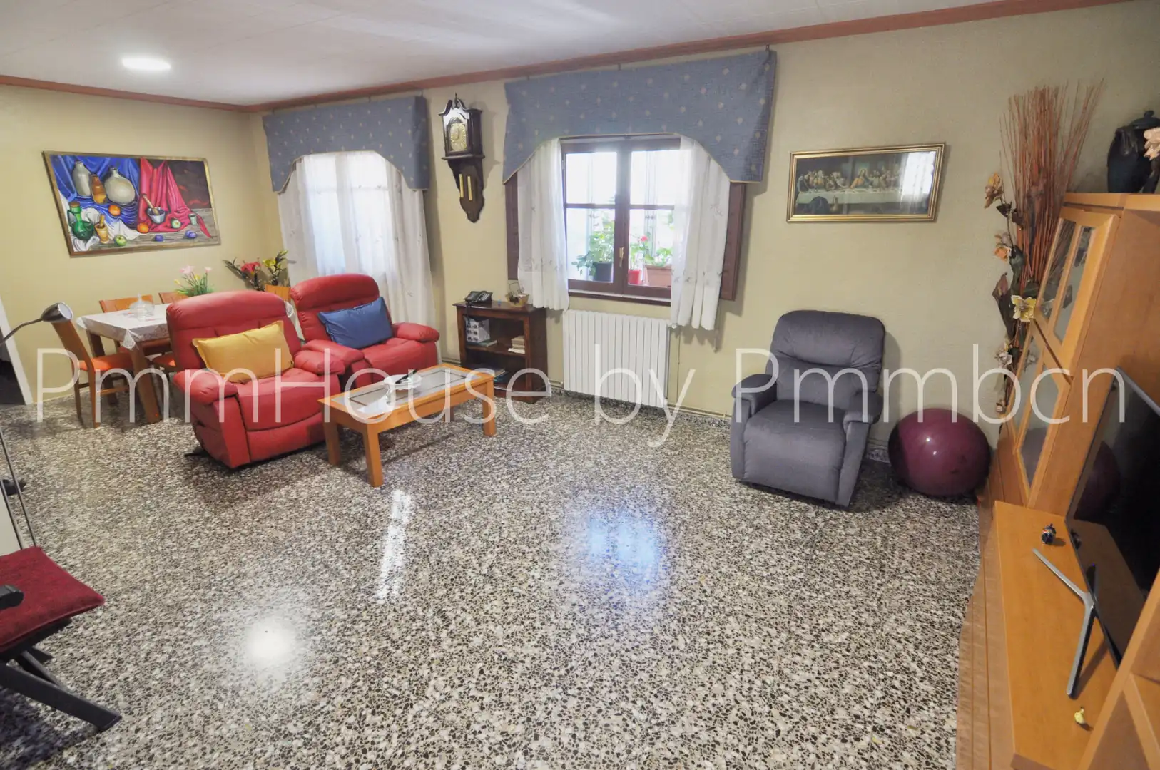 Wohnzimmer von Gebäude zum Verkauf in Gavà