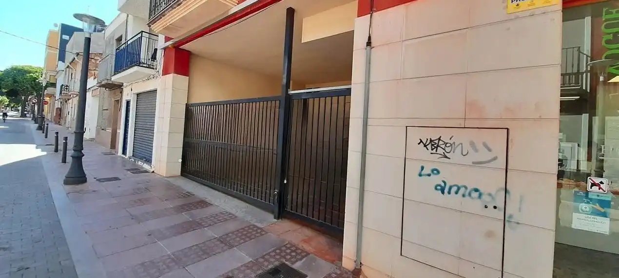 Einzelparkplatz zum Verkauf in Carrer els Dolors 58, imagen 2