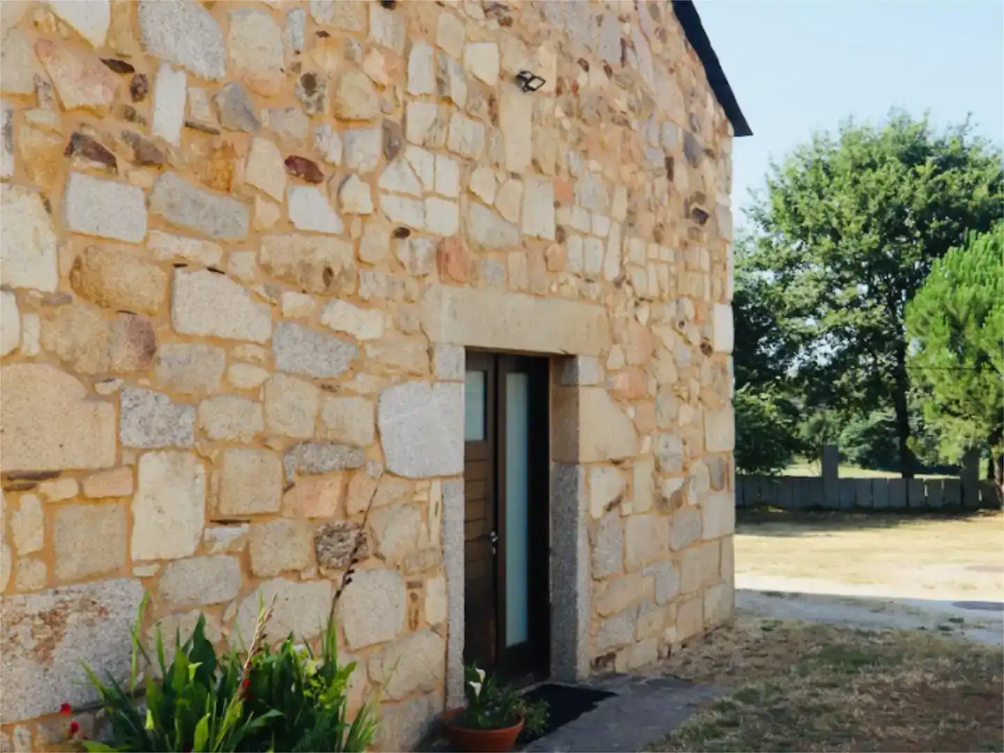 Vista exterior de Pis en venda en Friol amb Jardí privat i Traster