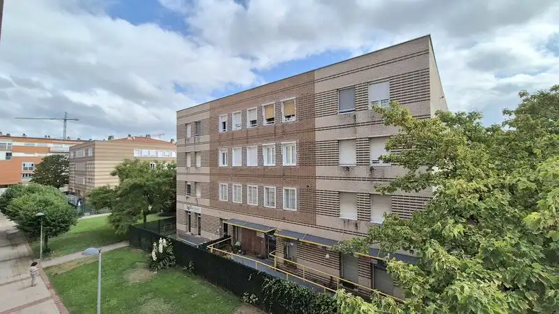 Piso con terraza en venta en Calle del Concejo de Egüés 18, imagen 20