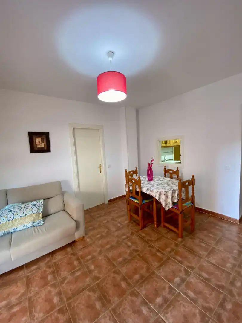 Esszimmer von Erdgeschoss zum Verkauf in Zahara de los Atunes mit Abstellraum
