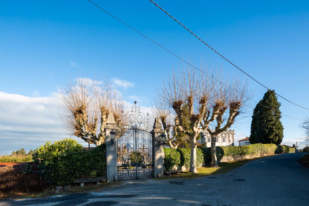 Exterior view of House or chalet for sale in Bergondo  with Heating, Private garden and Balcony