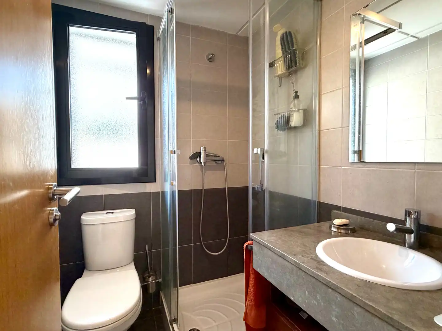 Baño de Casa o chalet en venta en Albolote con Aire acondicionado, Calefacción y Jardín privado