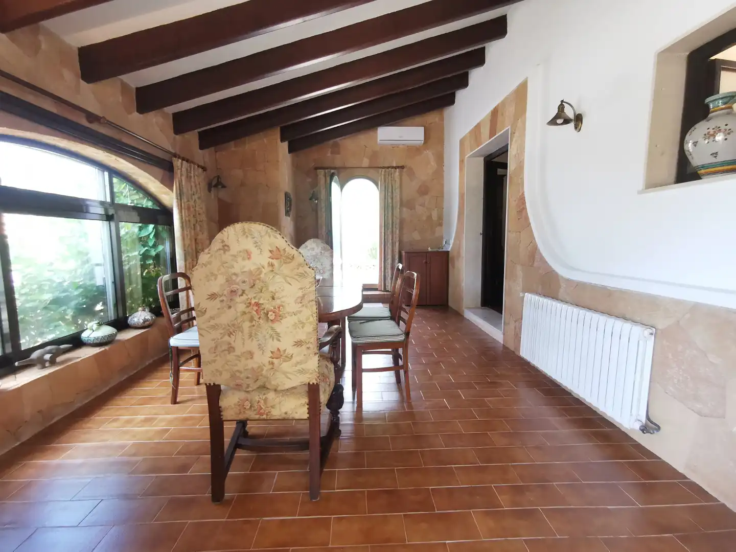 Menjador de Finca rústica en venda en Sant Lluís amb Aire condicionat, Calefacció i Jardí privat