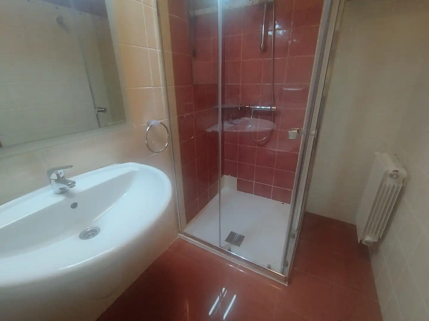 Bany de Apartament de lloguer en Lugo amb Calefacció, Terrassa i Traster