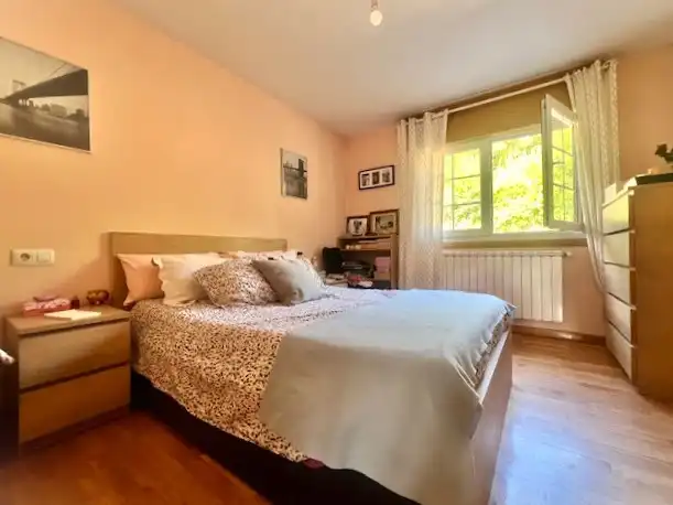 Habitación de Casa o chalet en venta en Carral con Calefacción, Jardín privado y Parquet