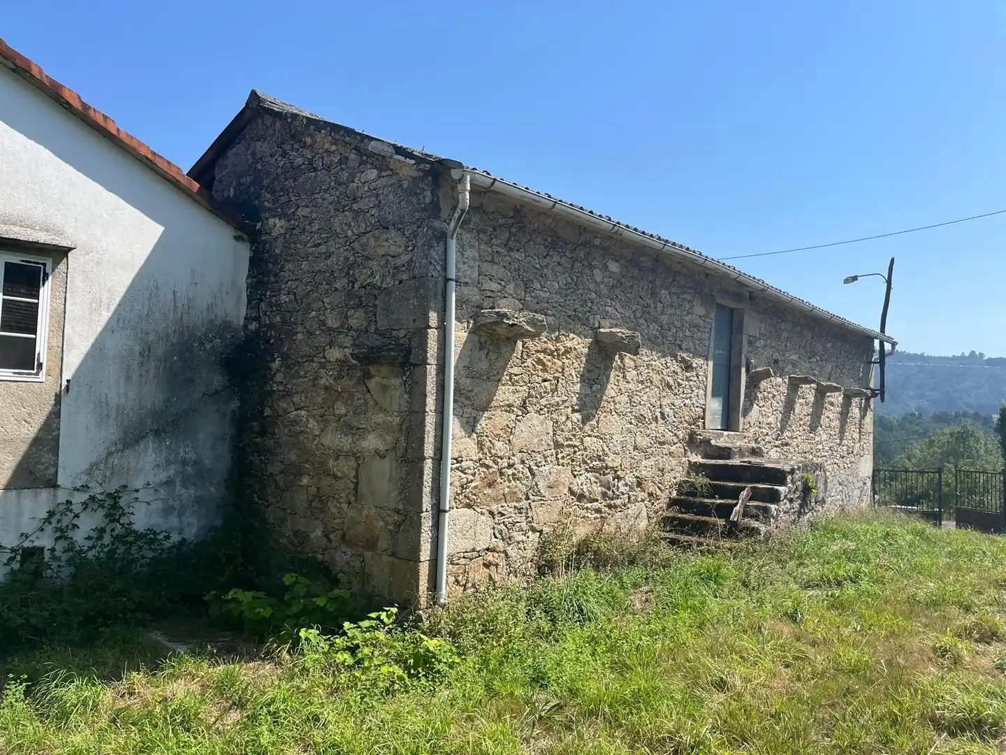 Vista exterior de Casa o xalet en venda en A Estrada  amb Jardí privat i Traster