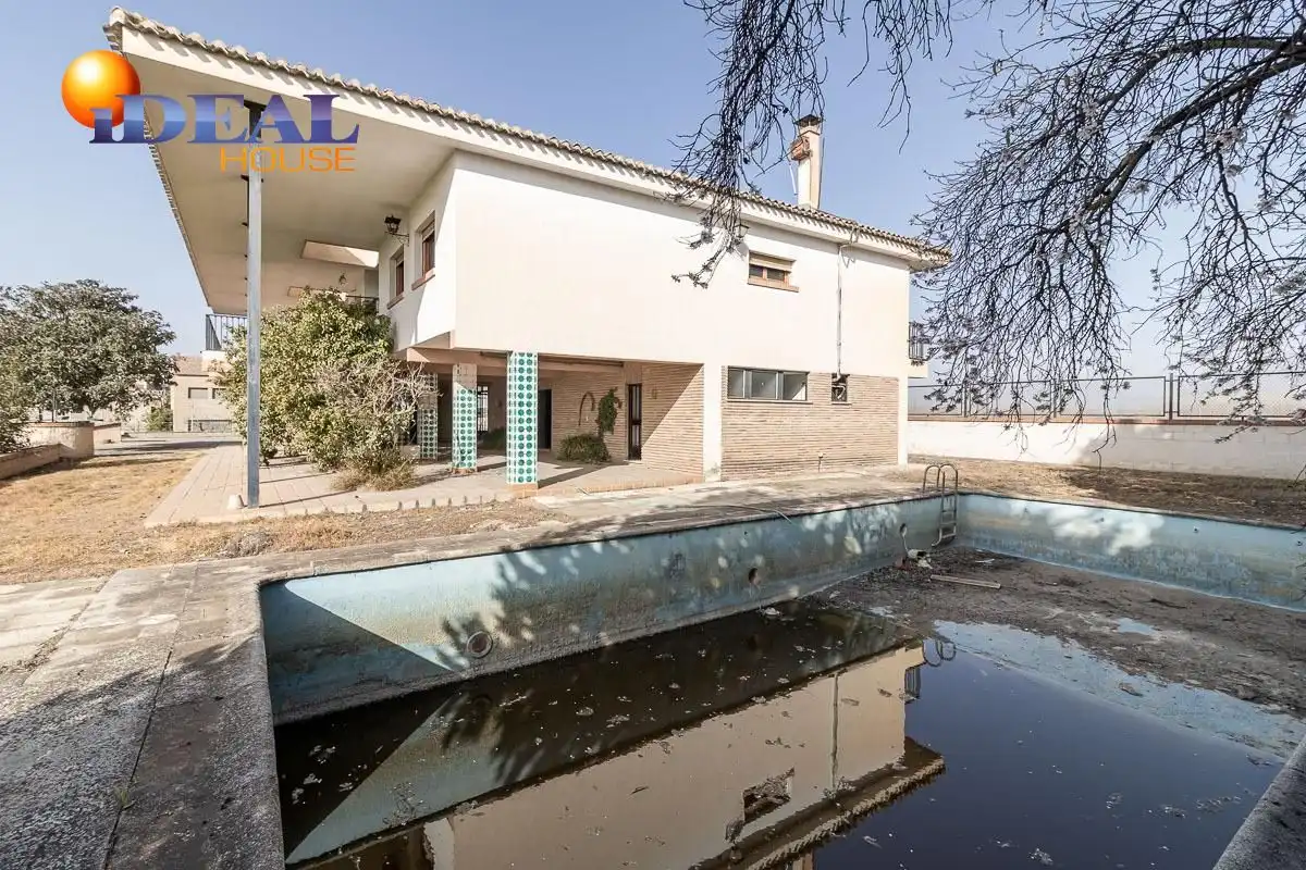 Casa rústica amb piscina en venda a Santa Fe, imagen 47