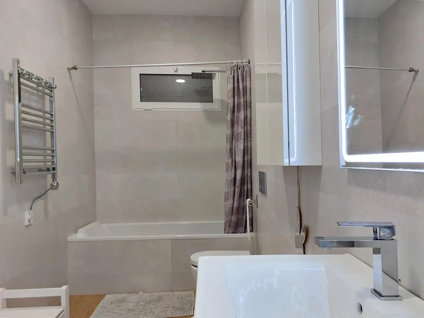 Baño de Piso en venta en Novelda con Aire acondicionado y Balcón