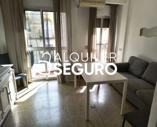 Exterior view of Flat to rent in  Sevilla Capital  with Air Conditioner and Furnished