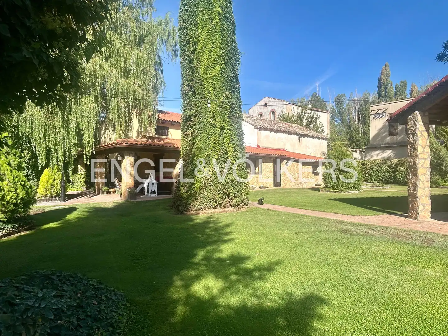 Vista exterior de Finca rústica en venta en Horche, Guadalajara