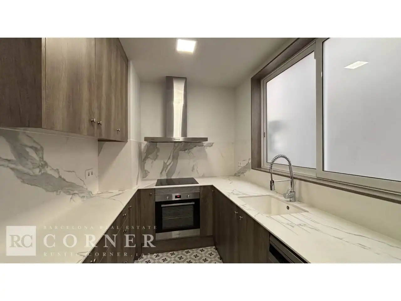 Kitchen of Attic for sale in Barcelona  with Air Conditioner, Heating and Parquet flooring
