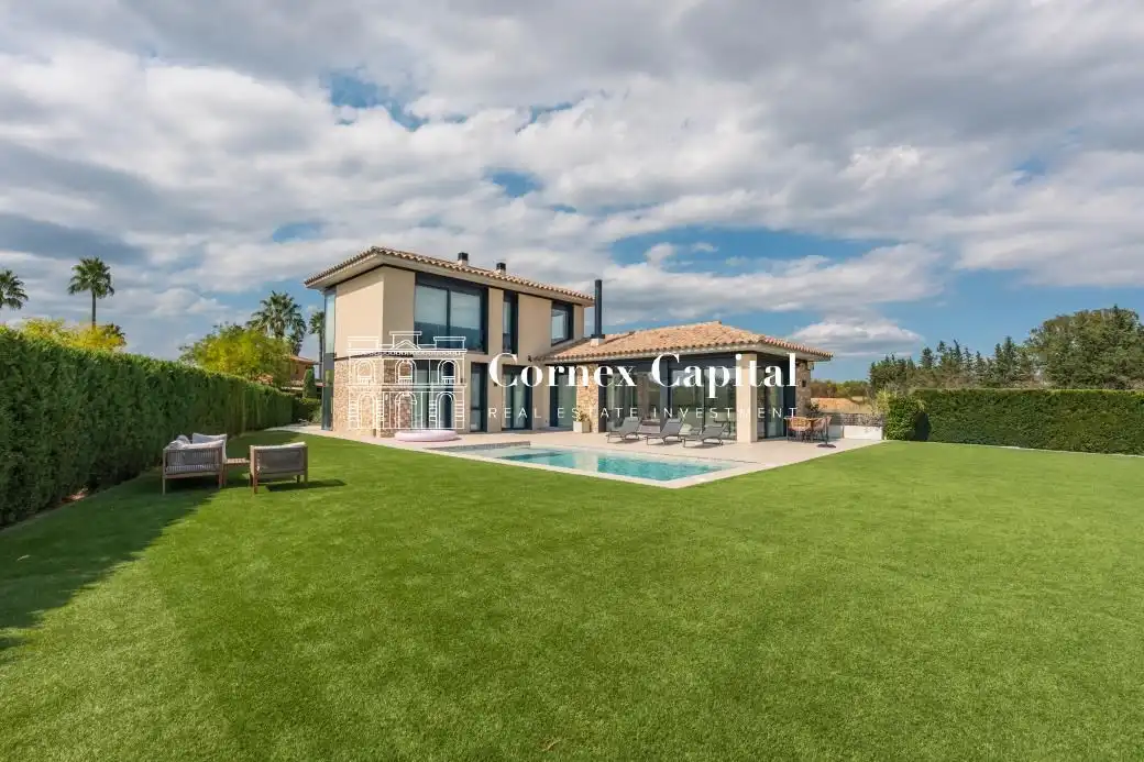 Casa con piscina in vendita a MAS FRIGOL