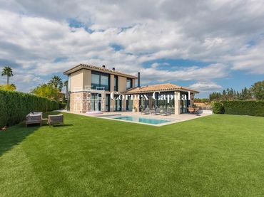 Casa con piscina in vendita a MAS FRIGOL