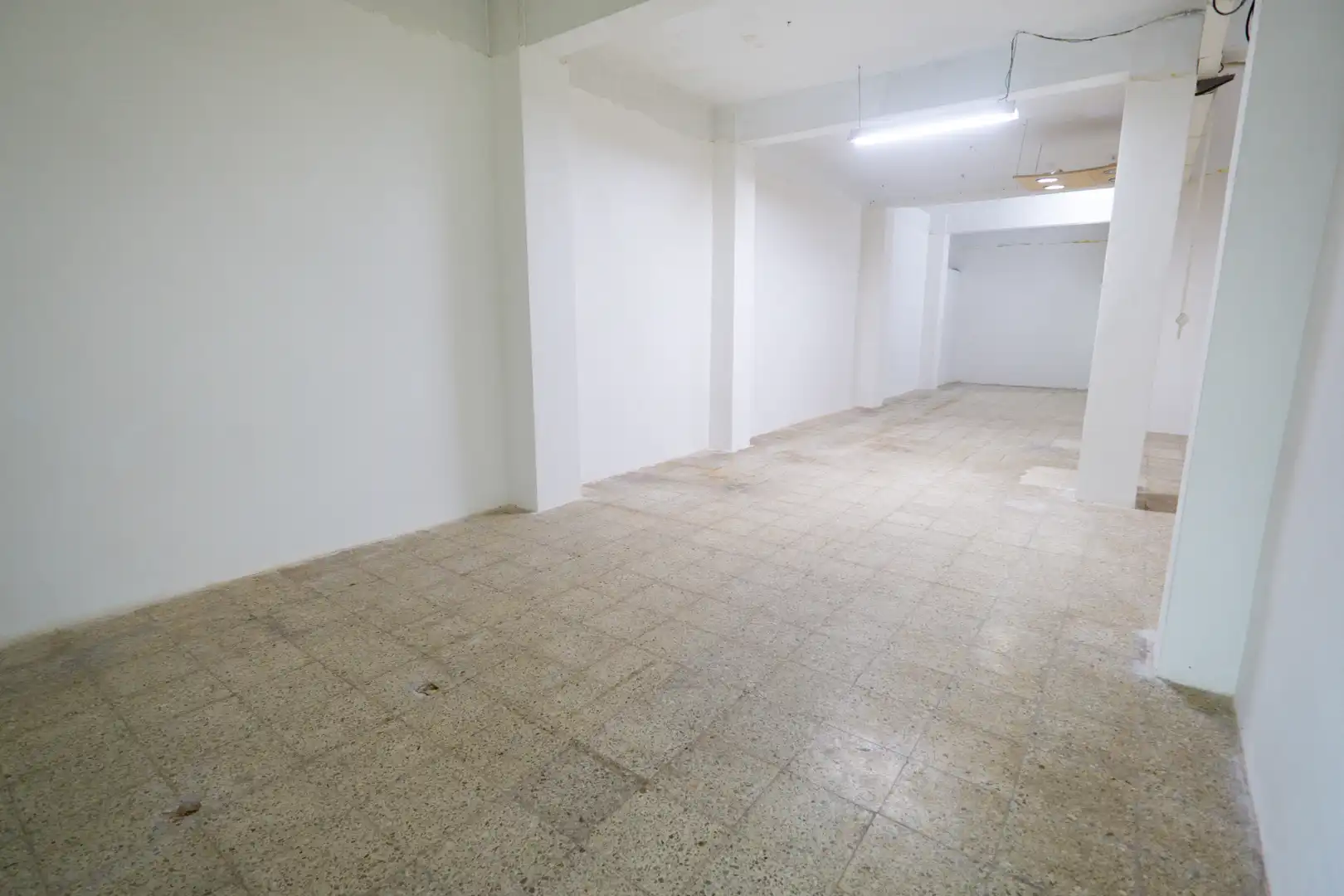 Business premises for sale in Calle Babieca 5, imagen 2