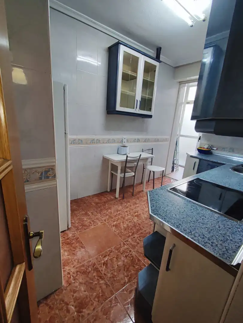 Flat for rent in Calle Romanceros, Centro