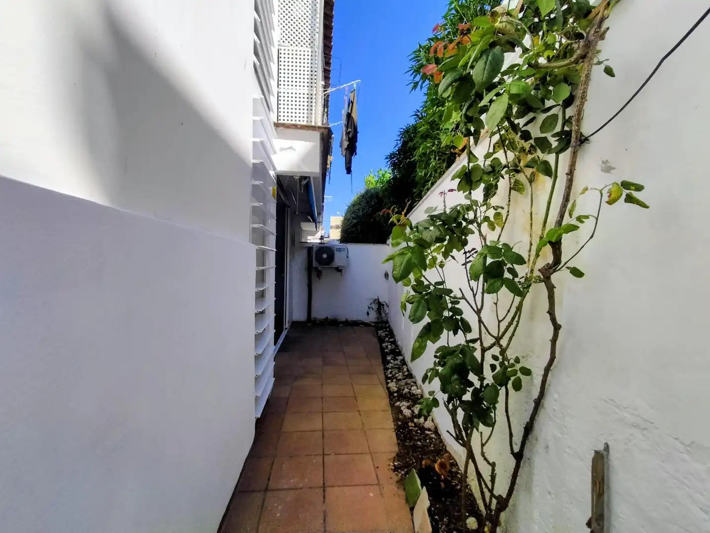 Exterior view of Ground floor for sale in Sant Pere de Ribes  with Air Conditioner, Private garden and Terrace