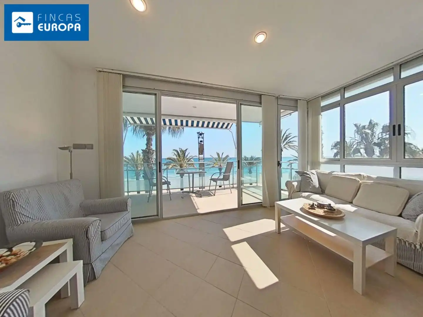 Living room of Flat for sale in Salou  with Terrace, Storage room and Furnished