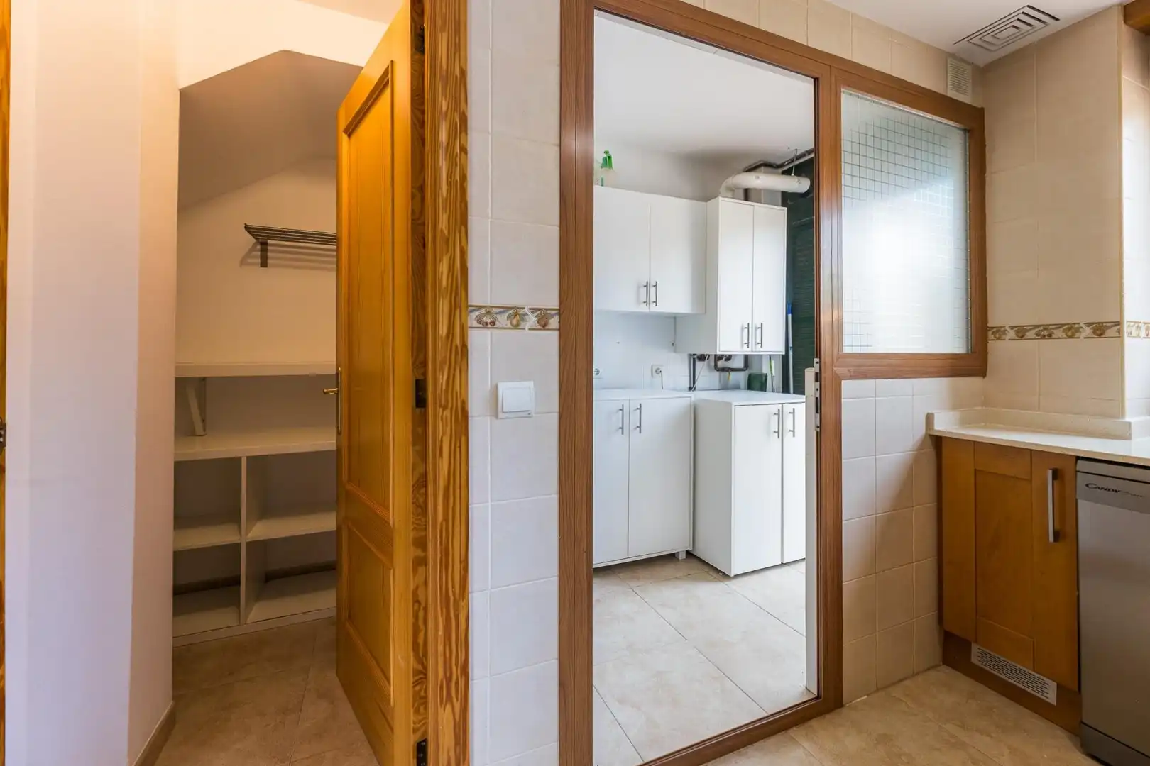 Cocina de Casa adosada de alquiler en  Palma de Mallorca con Aire acondicionado, Terraza y Alarma