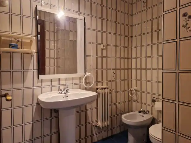 Baño de Piso en venta en Teo con Calefacción, Parquet y Trastero