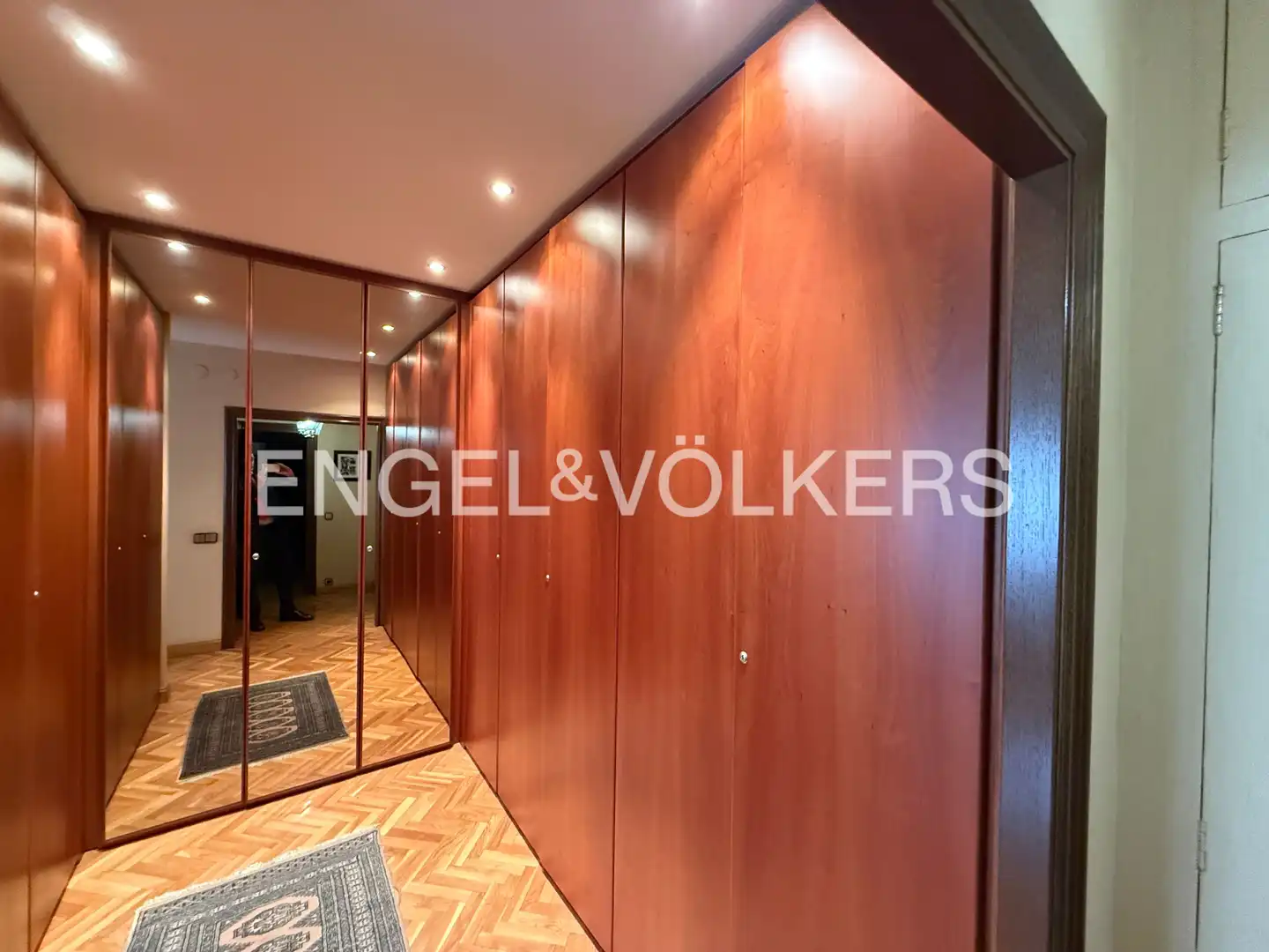 Piso en venta en Barcelona con Calefacción y Balcón