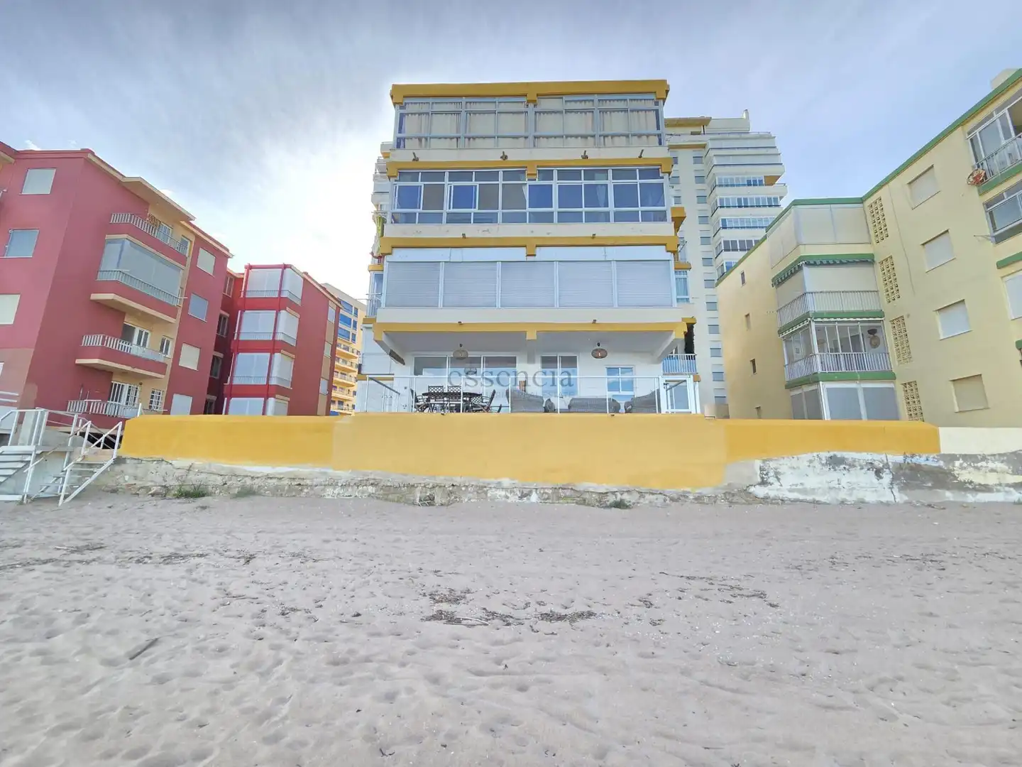Vista exterior de Apartamento en venta en Tavernes de la Valldigna con Terraza y Balcón