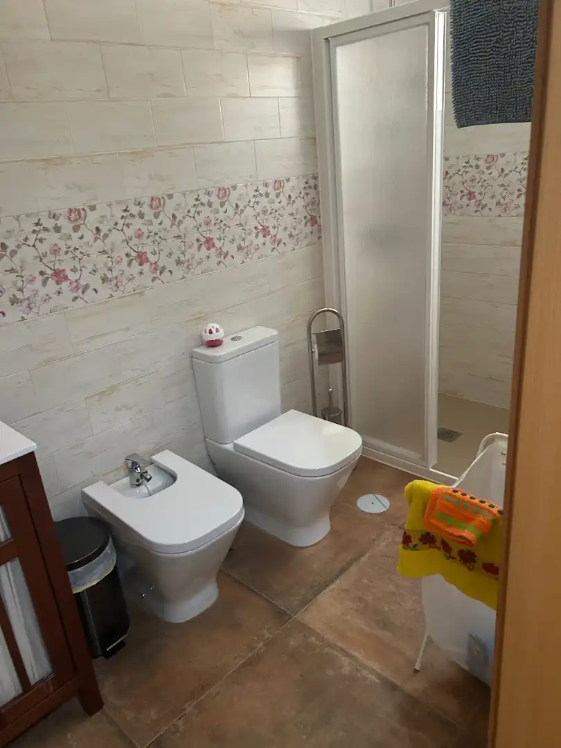 Badezimmer von Country house zur Miete in Vélez-Málaga mit Klimaanlage, Heizung und Terrasse