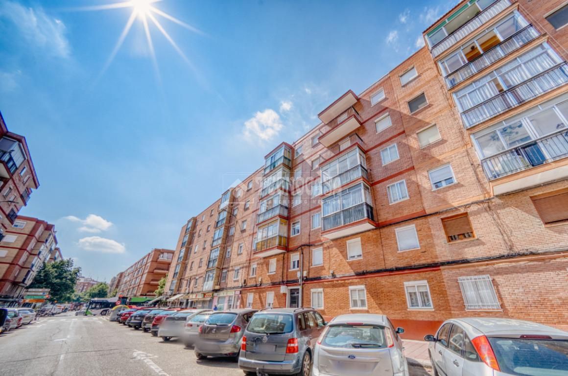 Vista exterior de Piso en venta en Valladolid Capital