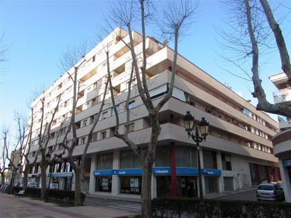 Vista exterior de Pis en venda en Valls amb Aire condicionat i Terrassa