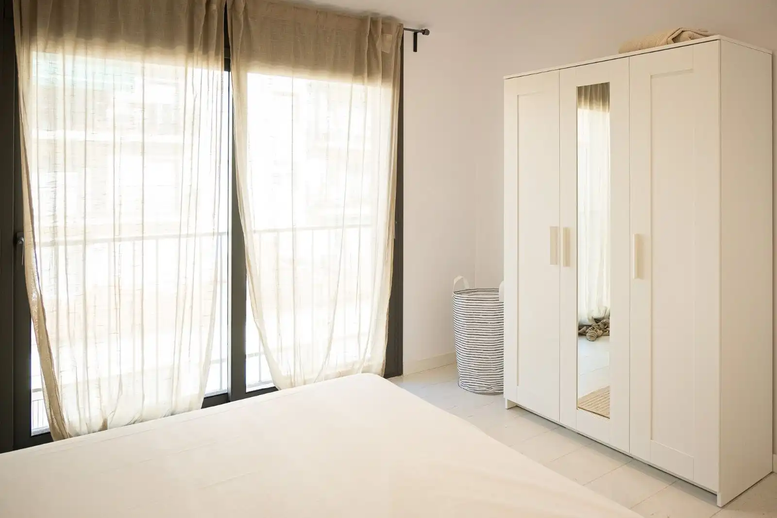 Schlafzimmer von Einfamilien-Reihenhaus zur Miete in Palamós mit Klimaanlage, Heizung und Parkett