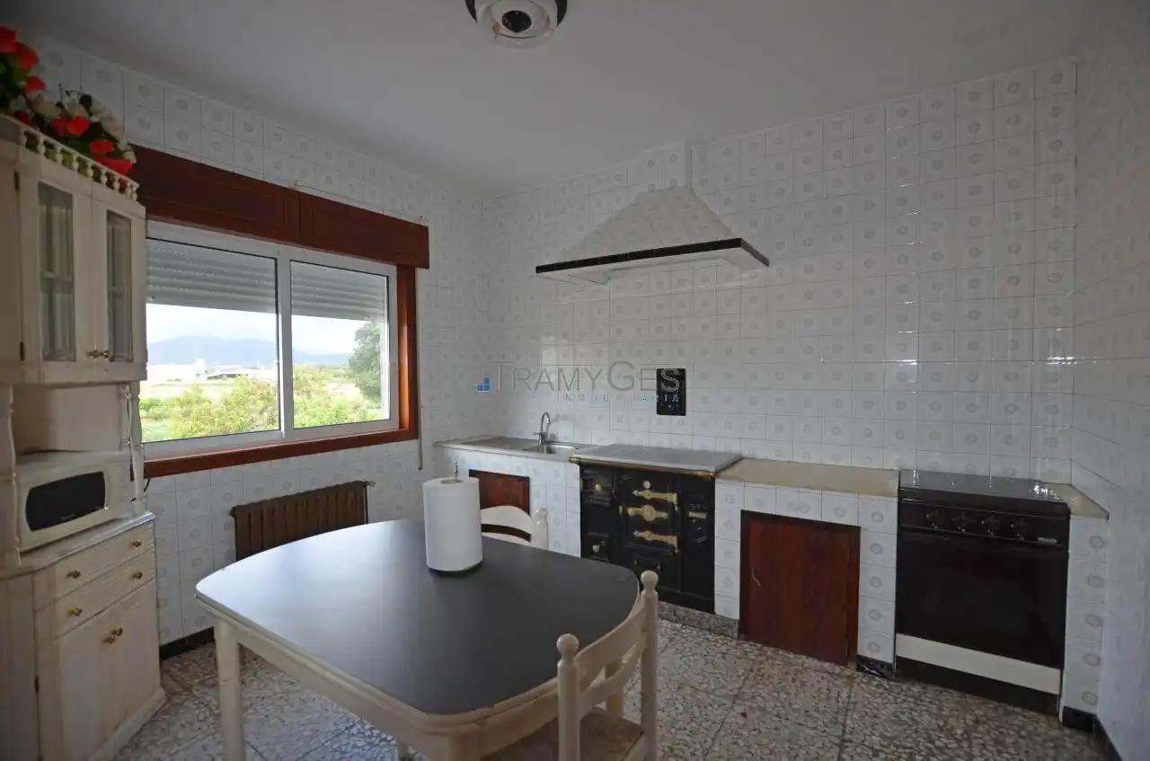 Cocina de Casa o chalet en venta en A Guarda   con Calefacción, Jardín privado y Trastero
