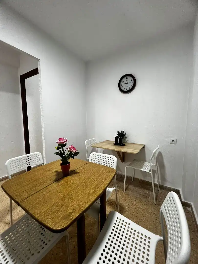 Dining room of Flat for share in Rascanya