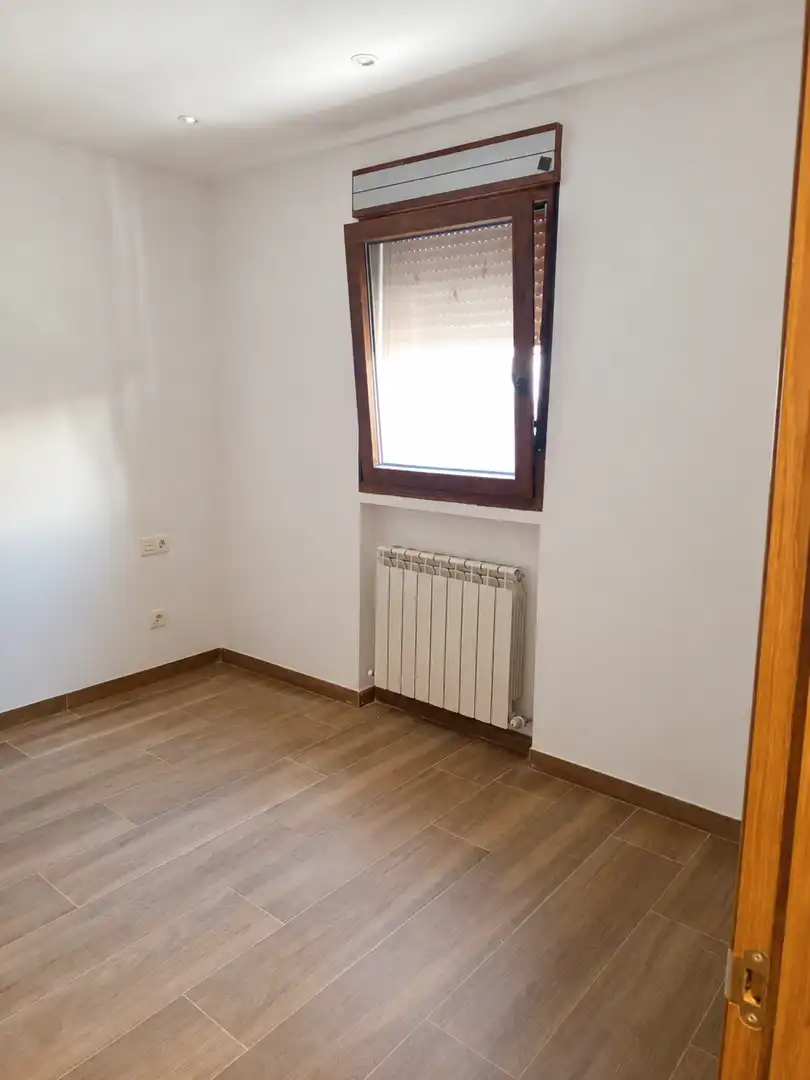 Habitación de Ático en venta en Valladolid con Calefacción, Terraza y Trastero