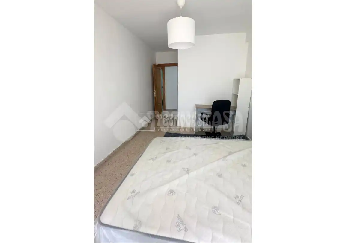 Bedroom of Flat for rent in Granada  with Terrace and Balcony