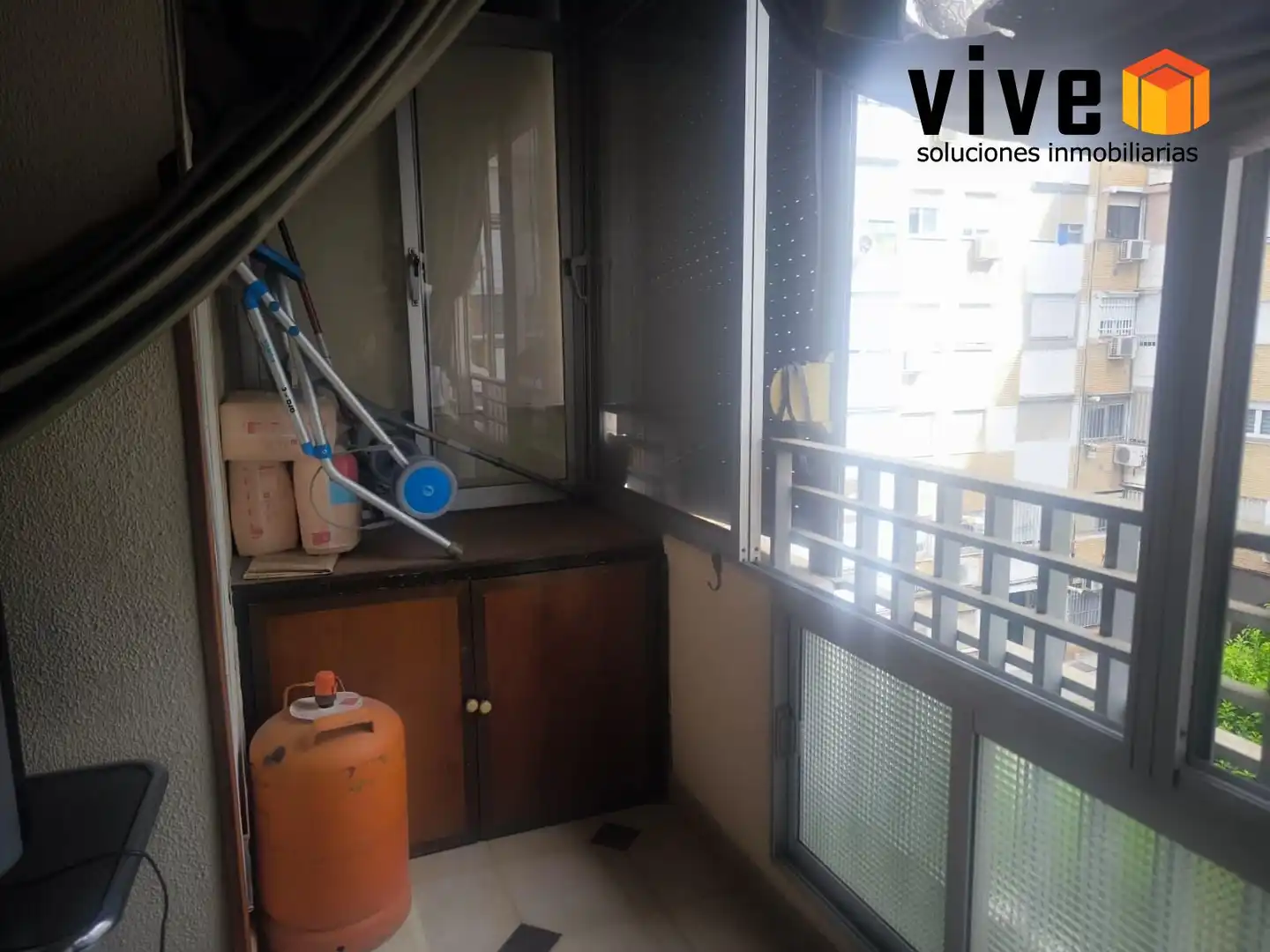 Balcony of Flat for sale in Sevilla  with Air Conditioner, Terrace and Furnished
