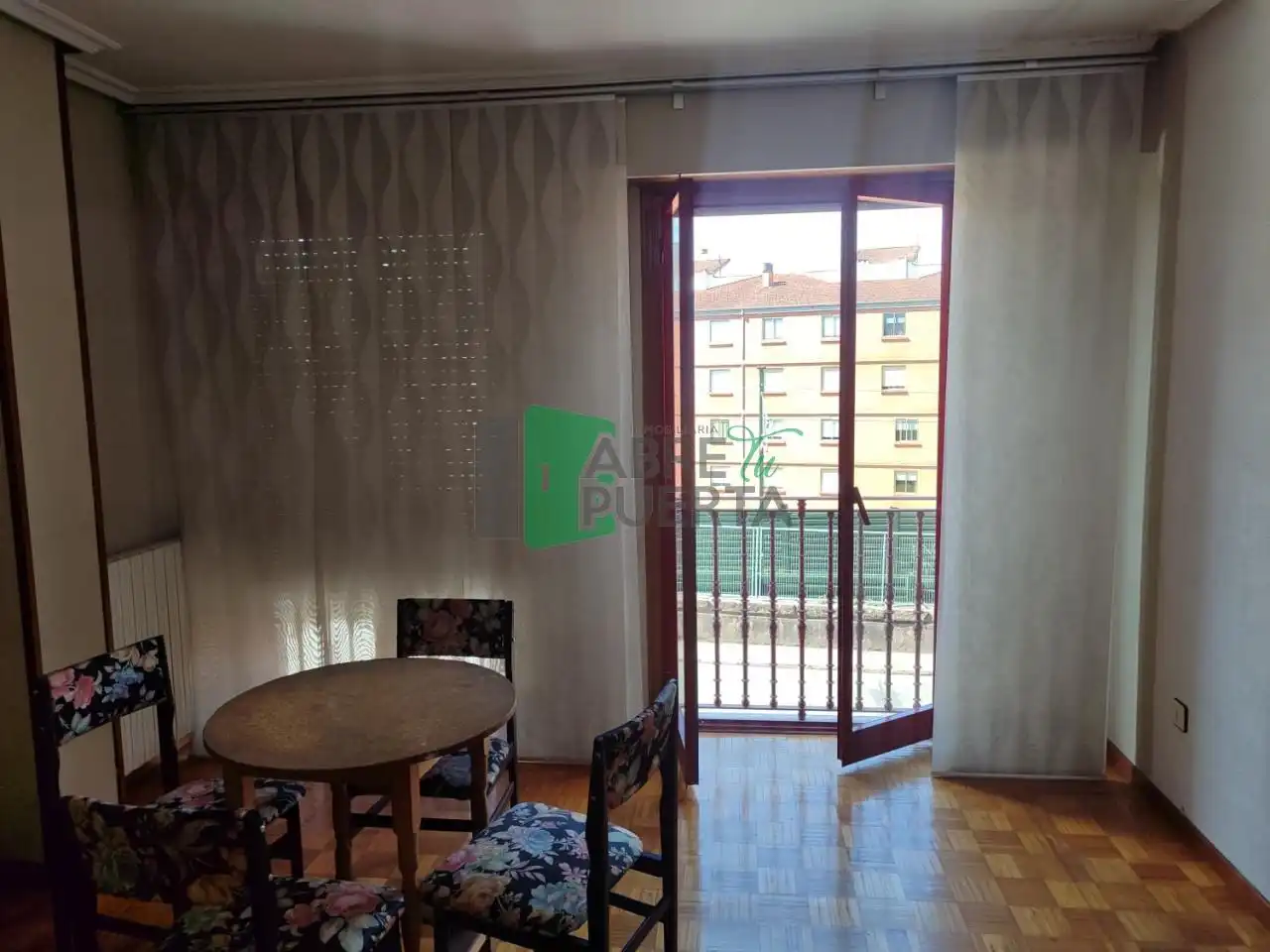 Terraza de Piso en venta en Ourense Capital  con Calefacción, Parquet y Trastero