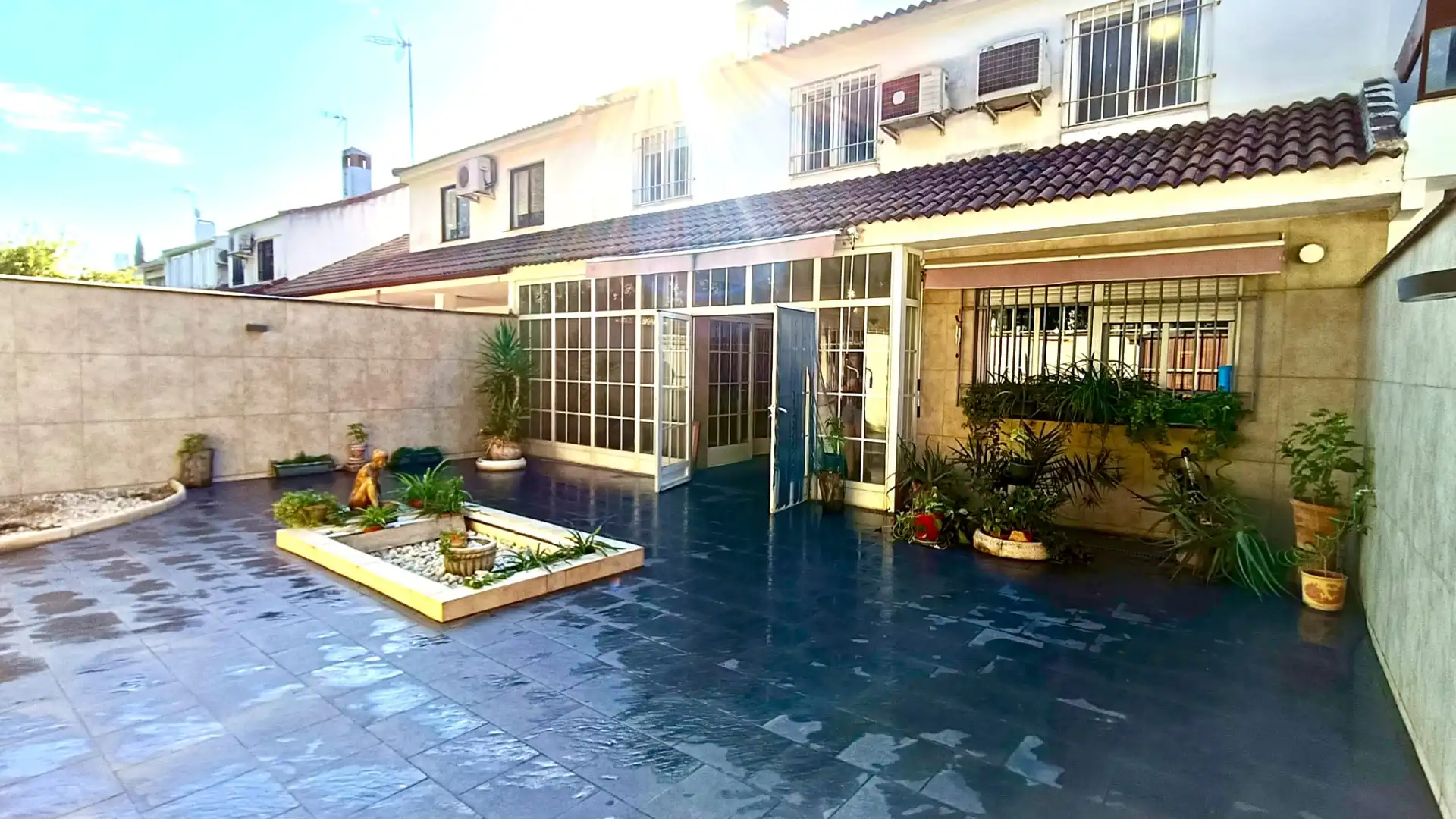 Exterior view of Single-family semi-detached for sale in Ciudad Real Capital  with Air Conditioner, Heating and Parquet flooring