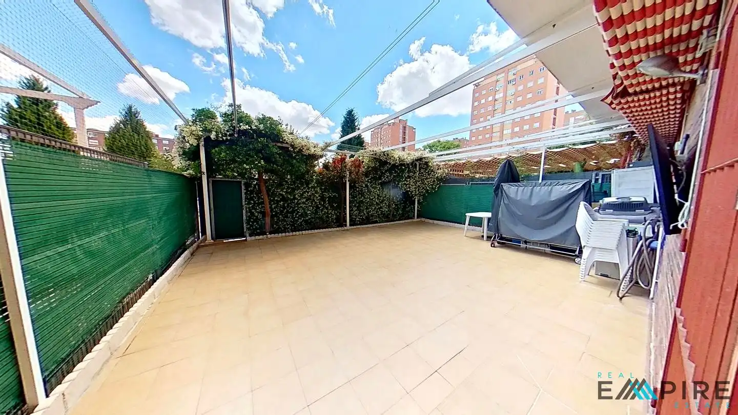 Terraza de Planta baja en venta en Parla con Calefacción, Terraza y Trastero