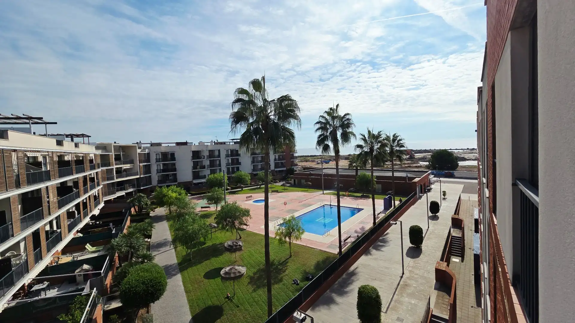 Piso con piscina en venta en Les Salines - Pla de Sant Pere, imagen 2