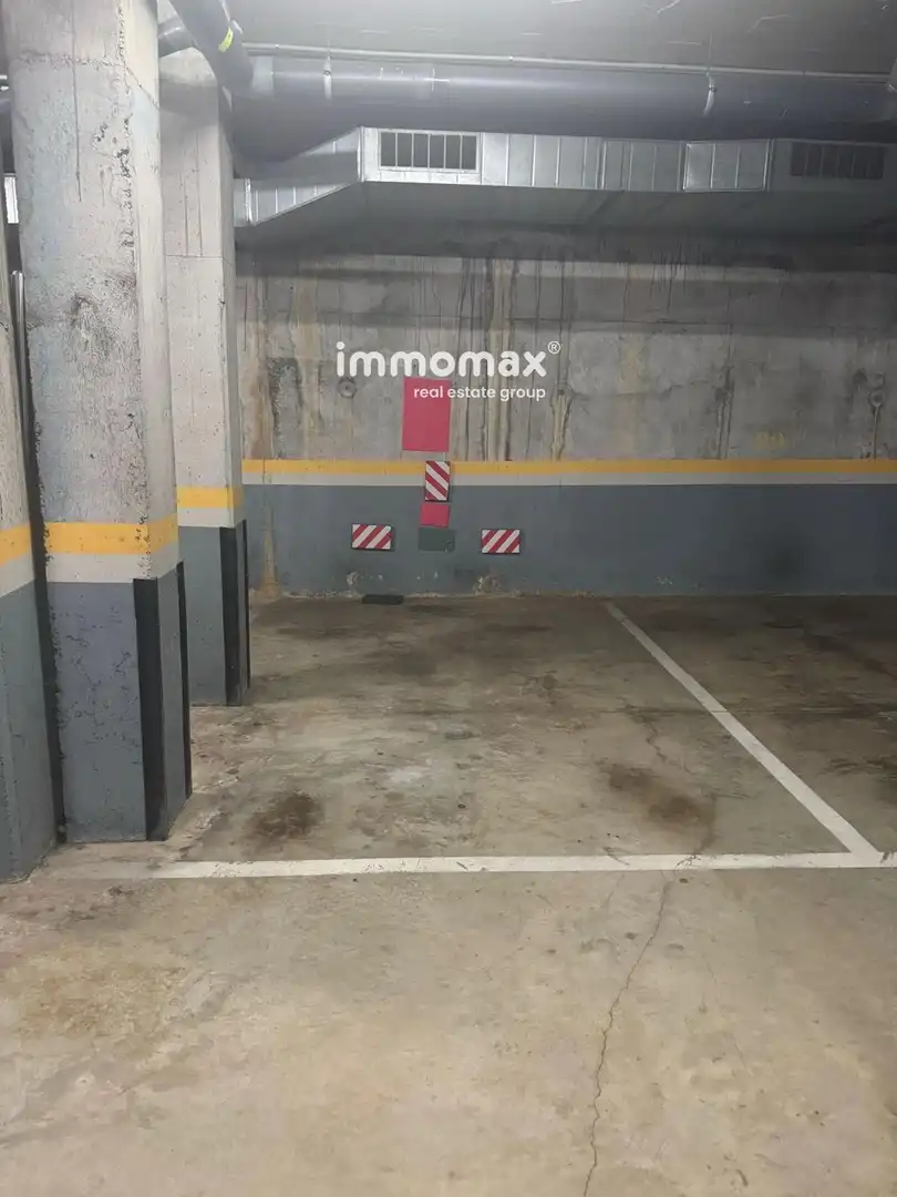 Parking de Piso en venta en Ripollet con Aire acondicionado, Calefacción y Terraza