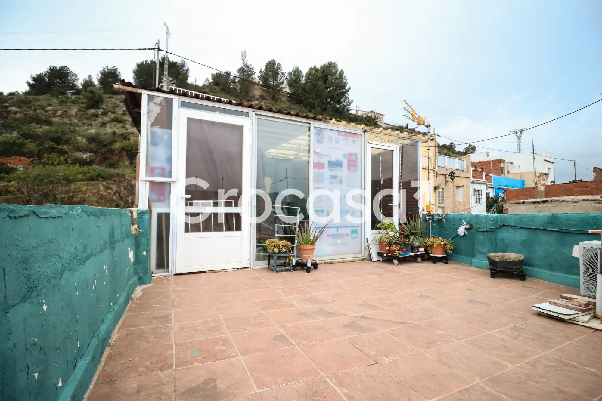 Vista exterior de Casa o xalet en venda en Sagunto / Sagunt amb Aire condicionat, Calefacció i Terrassa