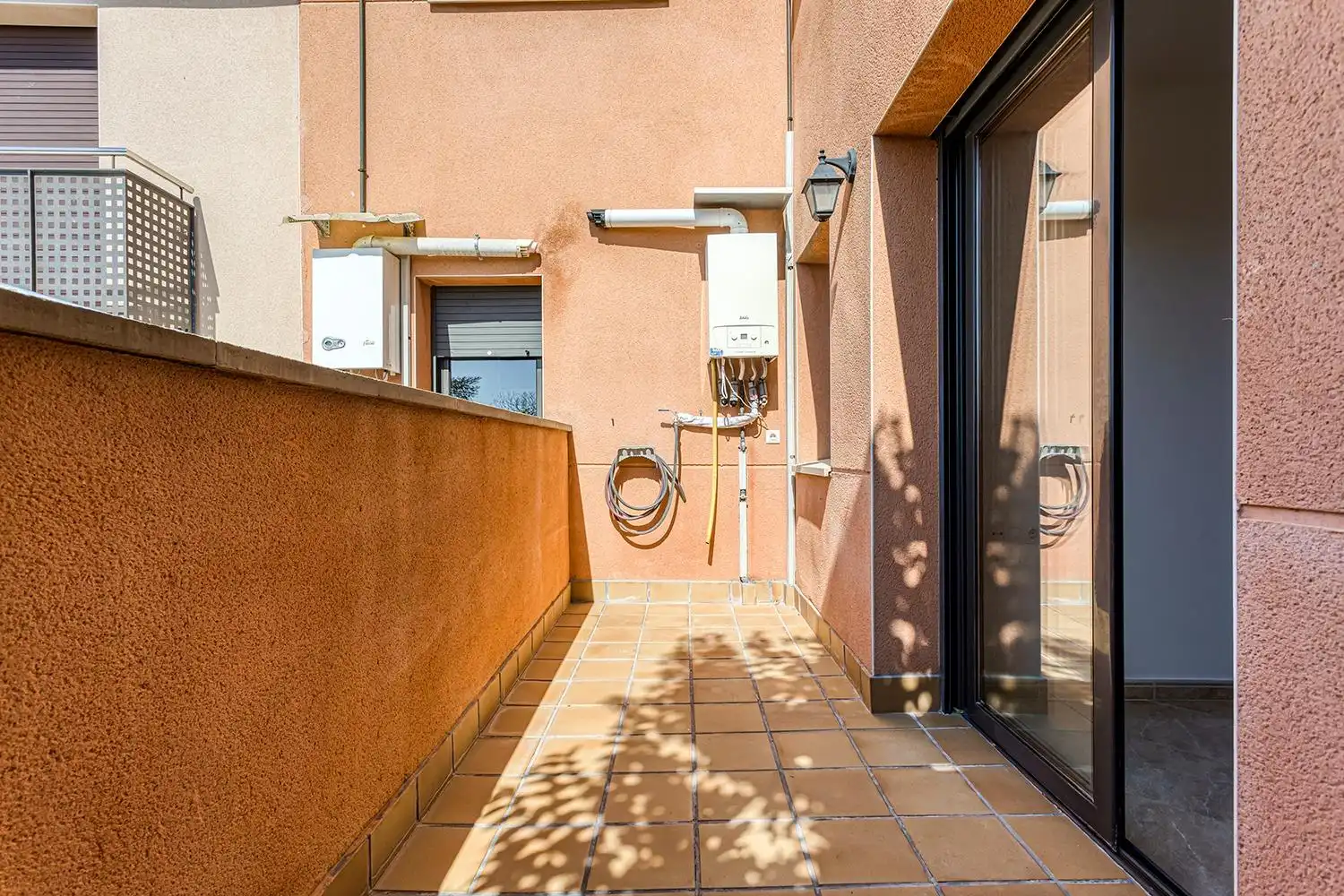 Terrasse von Wohnung zum Verkauf in Vilanova del Camí mit Heizung, Terrasse und Balkon