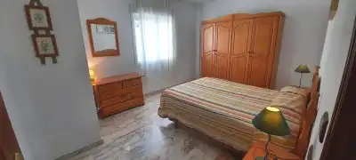 Dormitori de Apartament de lloguer en Córdoba amb Aire condicionat, Calefacció i Traster
