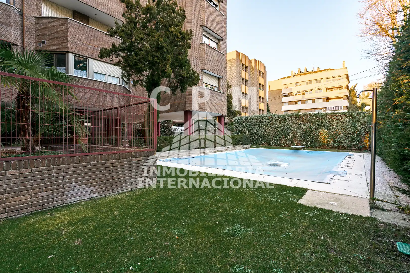 Schwimmbecken von Wohnung zur Miete in Madrid mit Klimaanlage, Heizung und Parkett