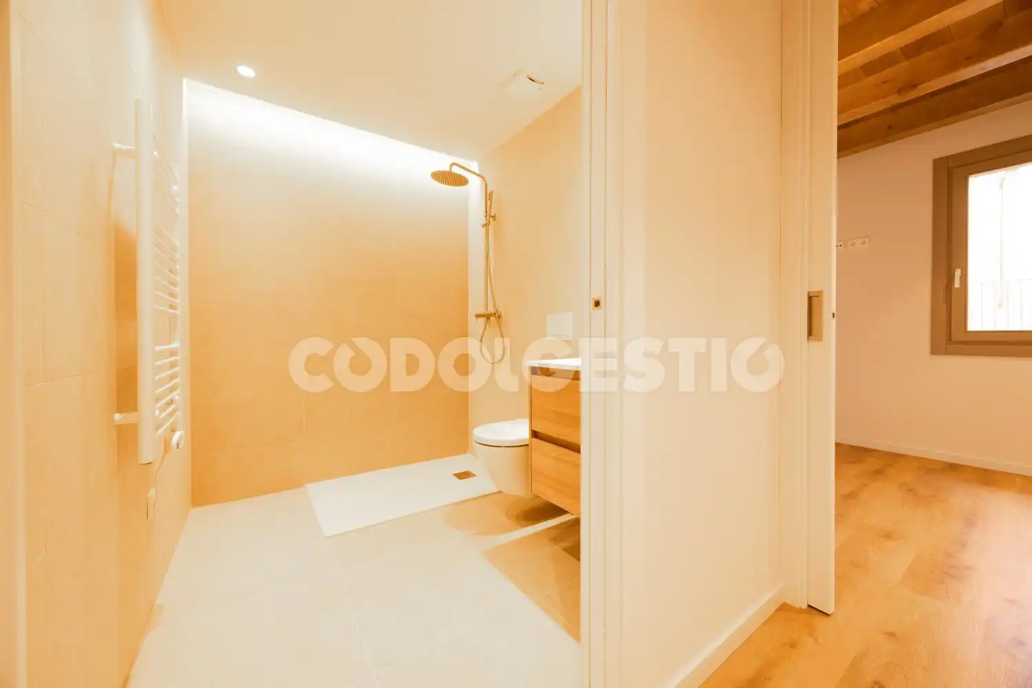 Bathroom of Flat for rent in Vic